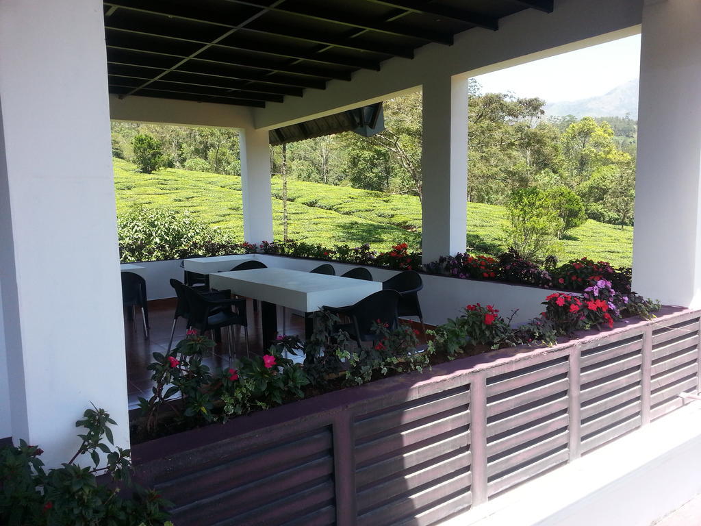 ムンナール Gruenberg Tea Plantation Haus Bed & Breakfast エクステリア 写真